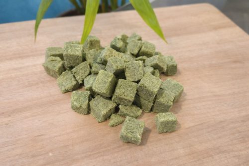 Cat Grass Cubes Freeze-Dried